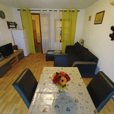 קוטור Apartments Villa Marta - Begovic מראה חיצוני תמונה